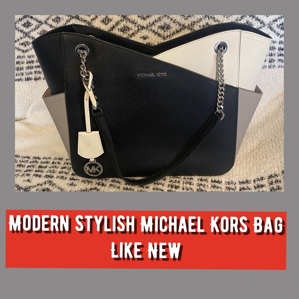 Black and white Michael Kors bag